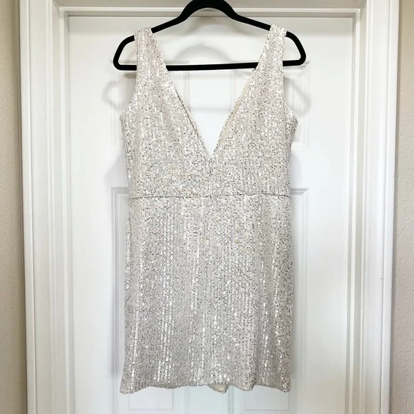 Ieena Mac Duggal Sequin Twist Cocktail Minidress 12 - Picture 5 of 11